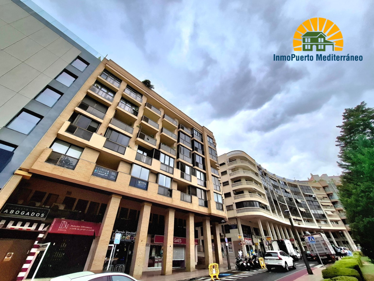 Lokal, das für Büros in der besten Handelszone von Benidorm vorgesehen ist.