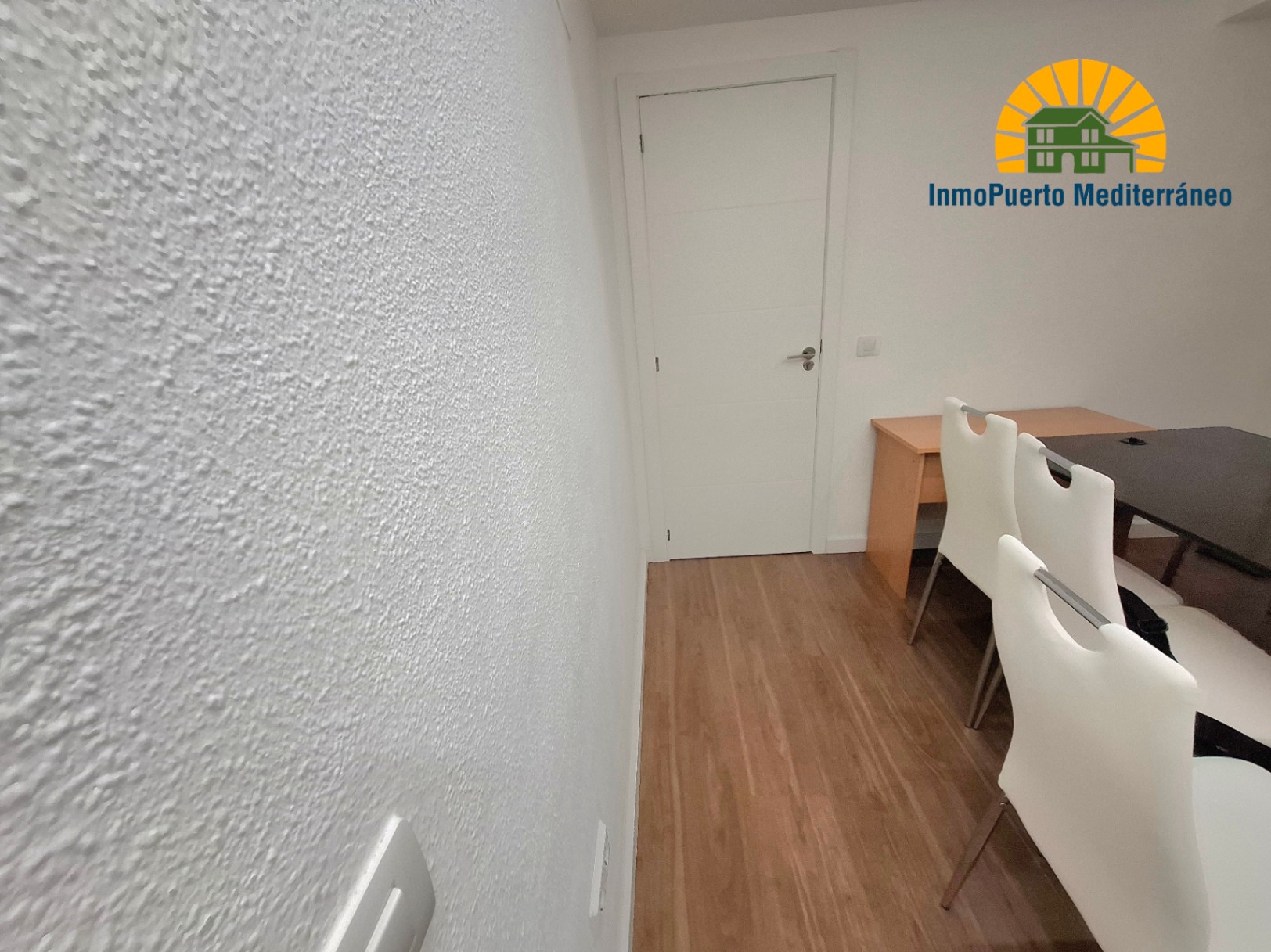 Lokal, das für Büros in der besten Handelszone von Benidorm vorgesehen ist.