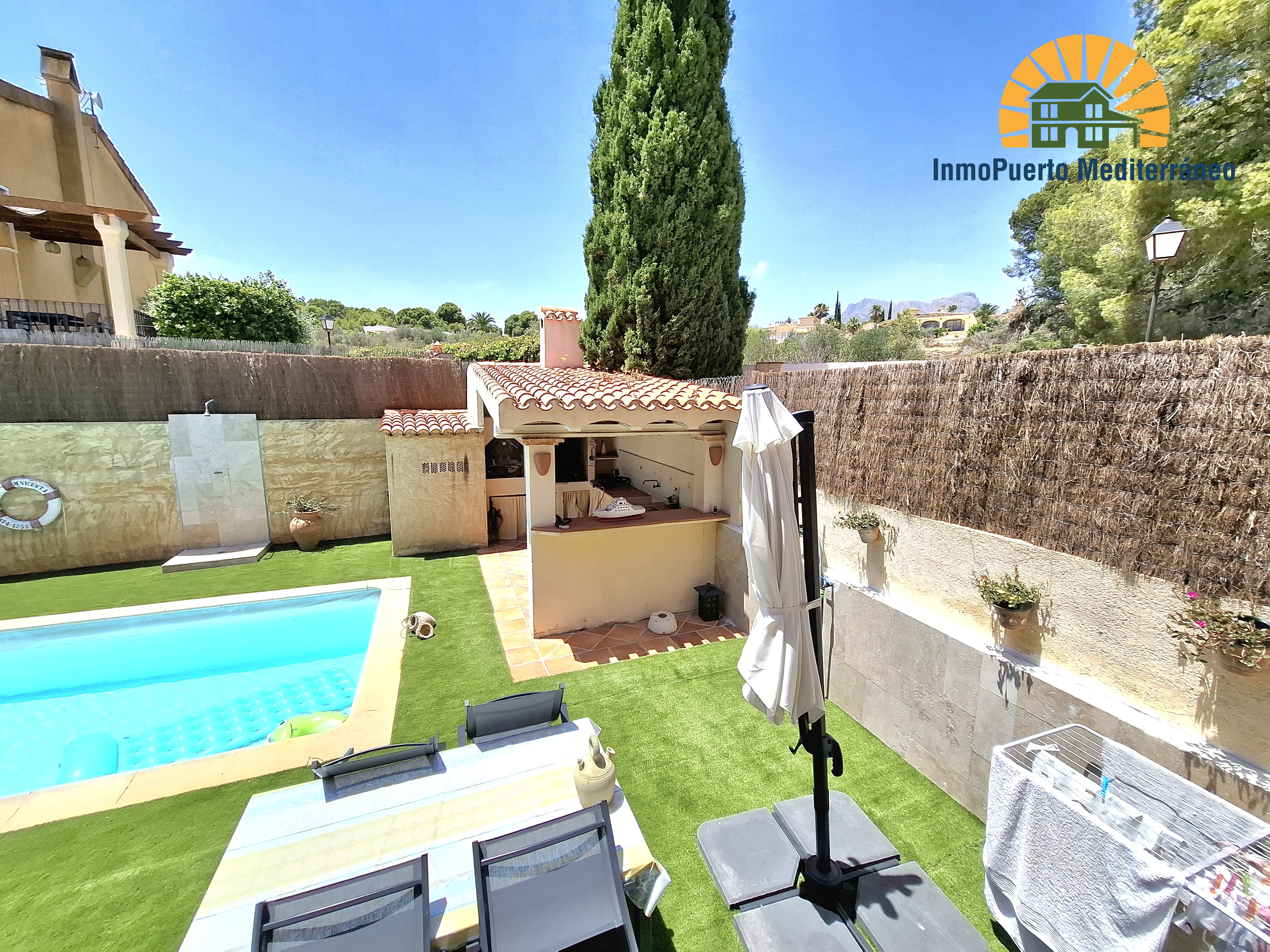 Chalet pareado con piscina mejor zona Alfaz del Pí