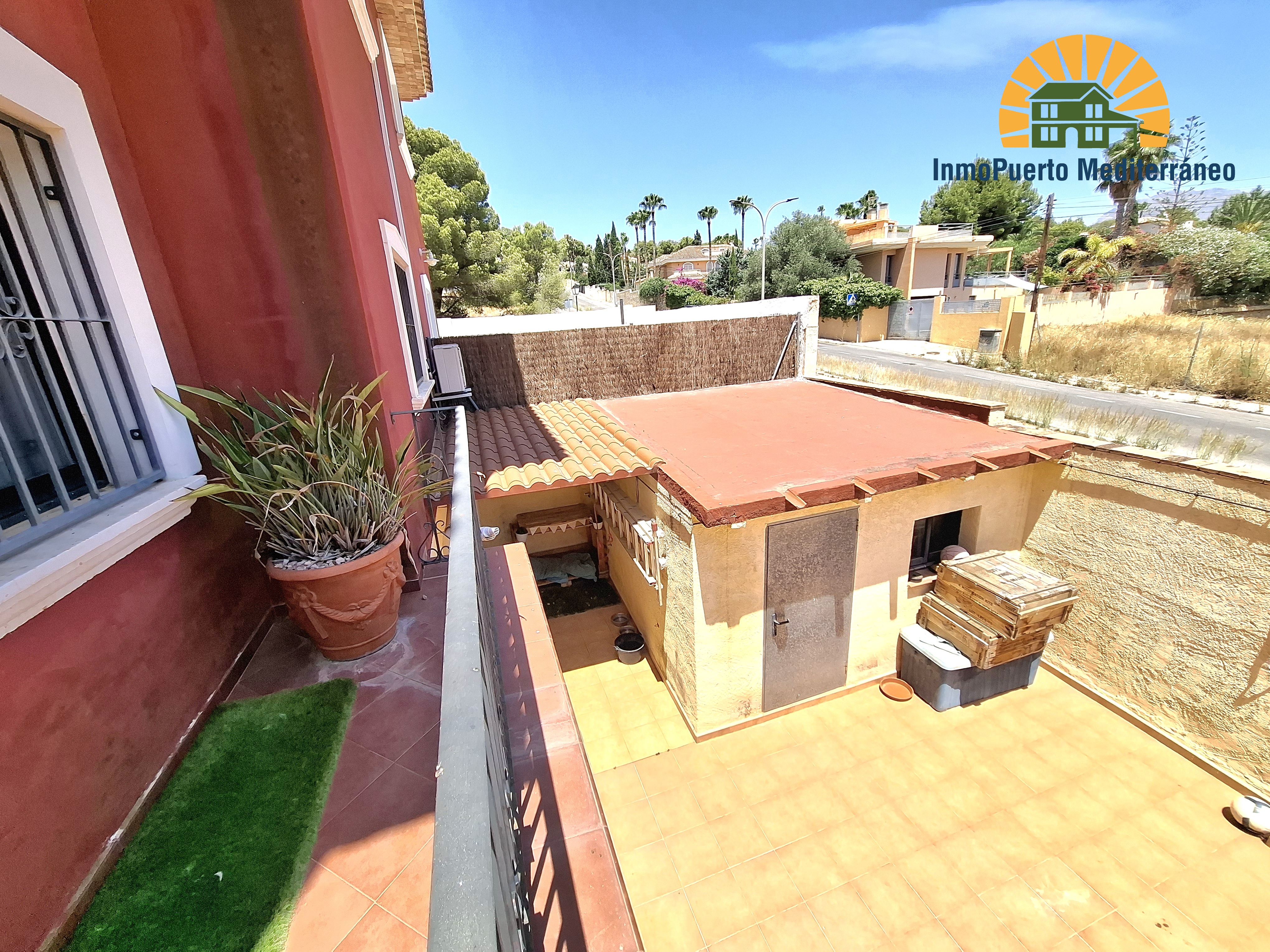 Chalet pareado con piscina mejor zona Alfaz del Pí