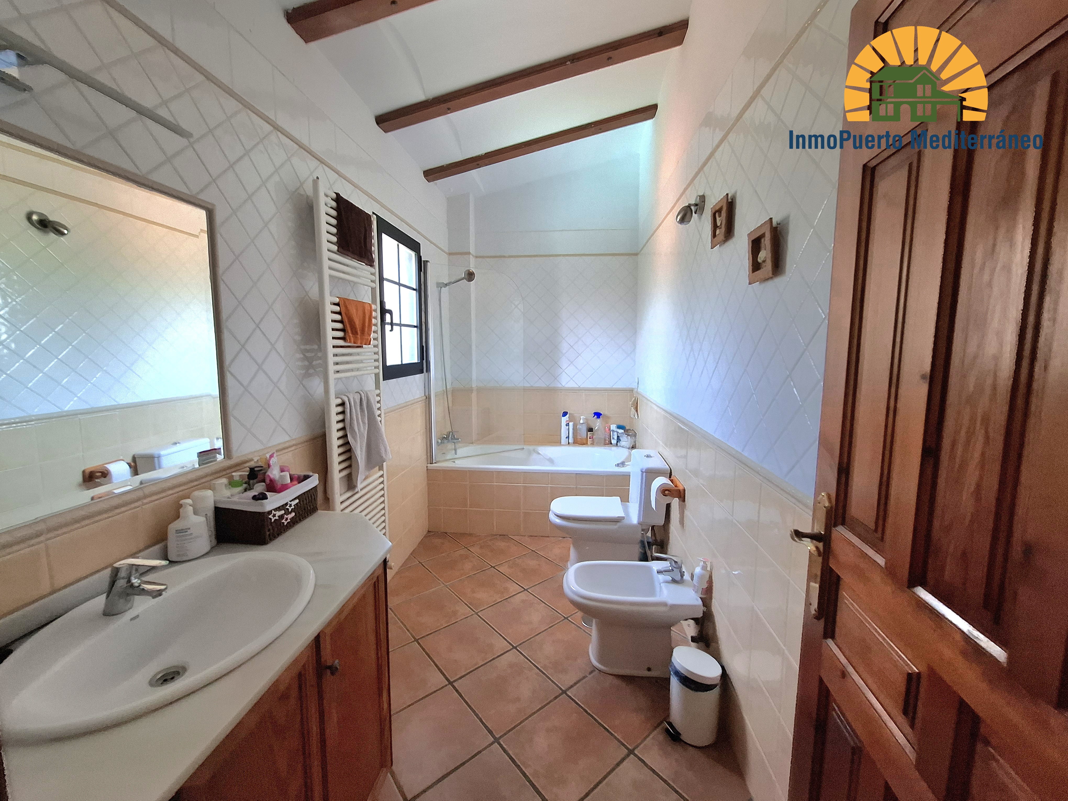 Chalet pareado con piscina mejor zona Alfaz del Pí