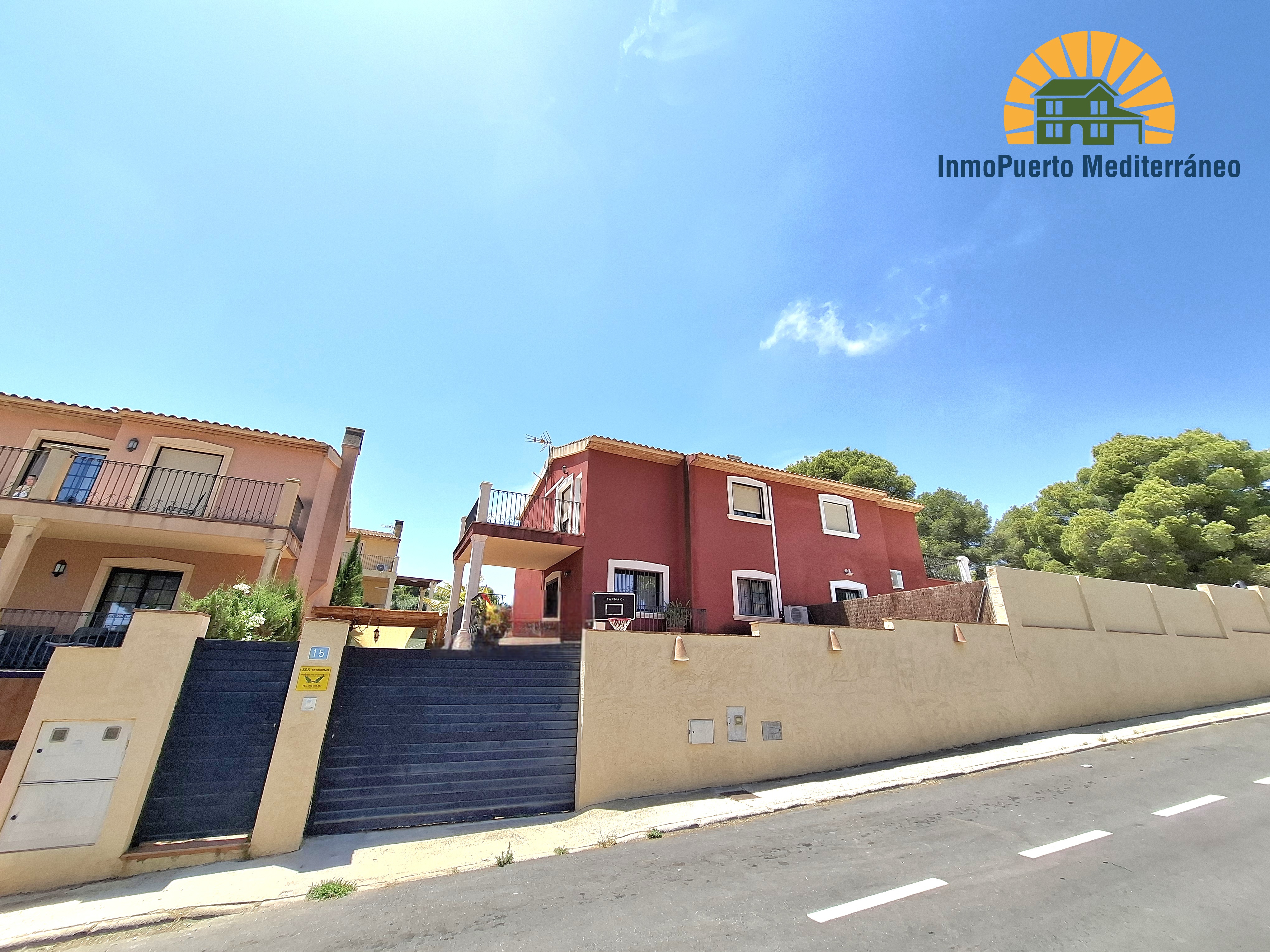 Chalet pareado con piscina mejor zona Alfaz del Pí