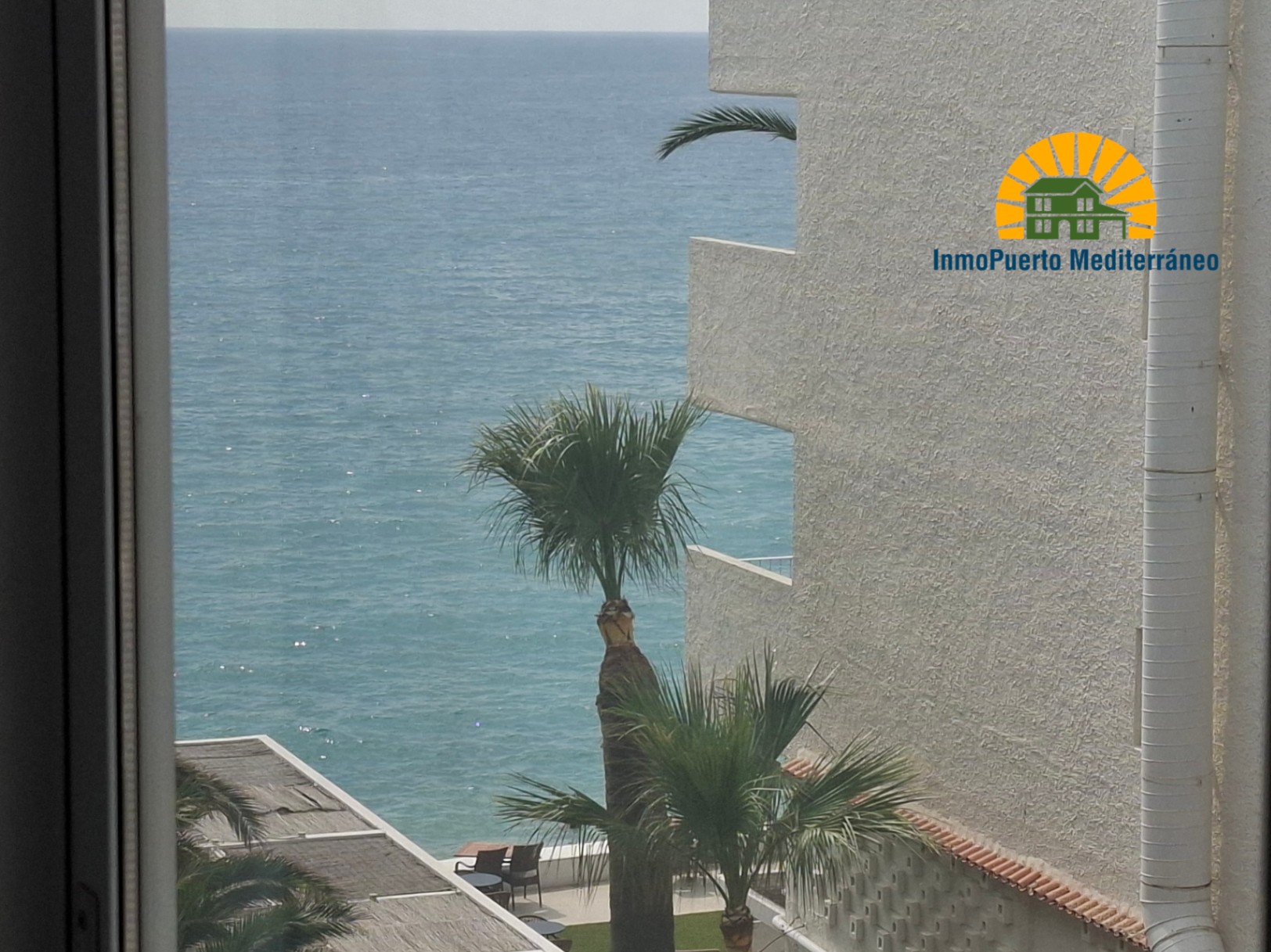 Apto. primera línea acceso directo playa Cap Negret