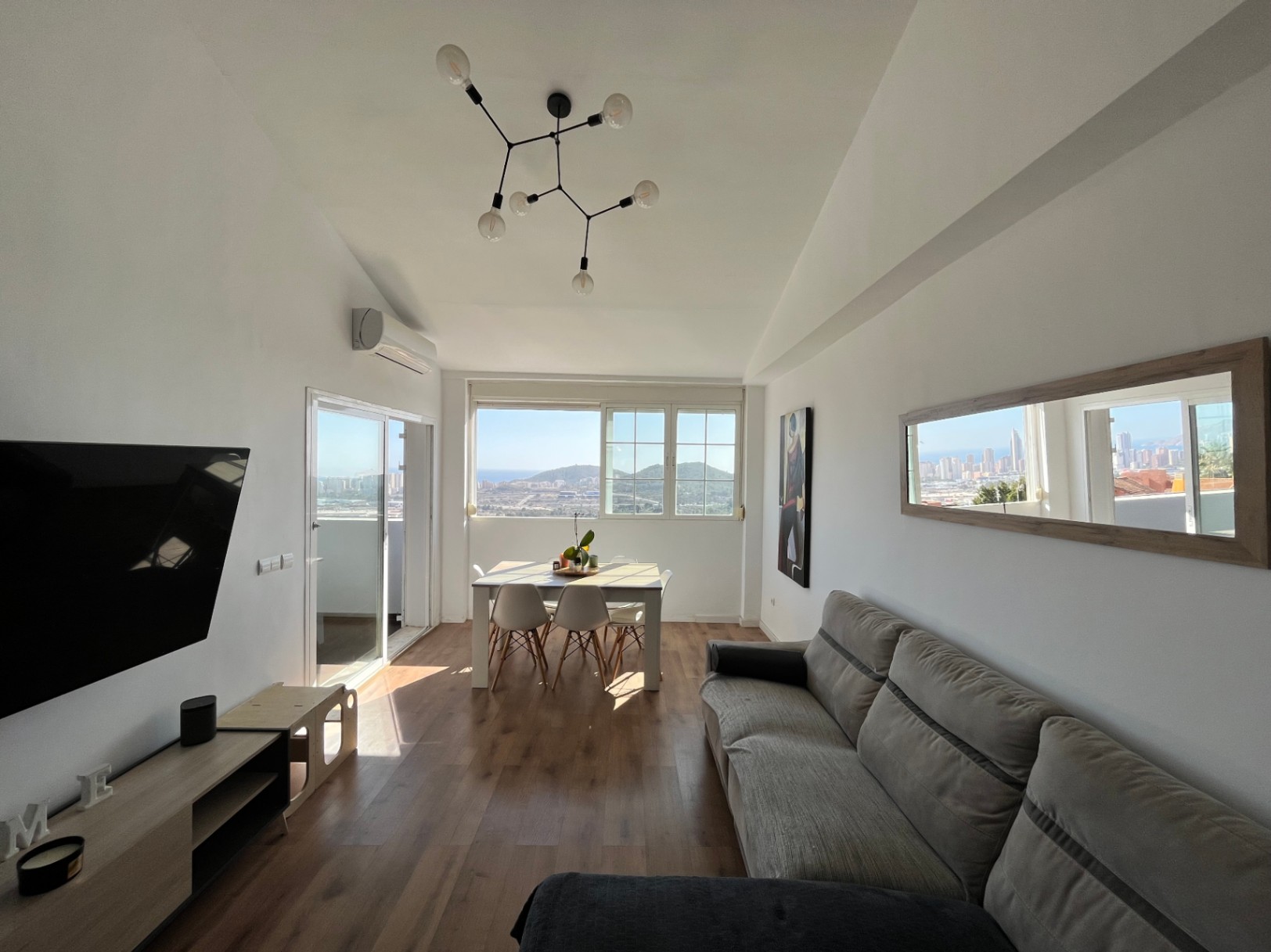 Spektakulær duplex penthouse med havutsikt i Finestrat
