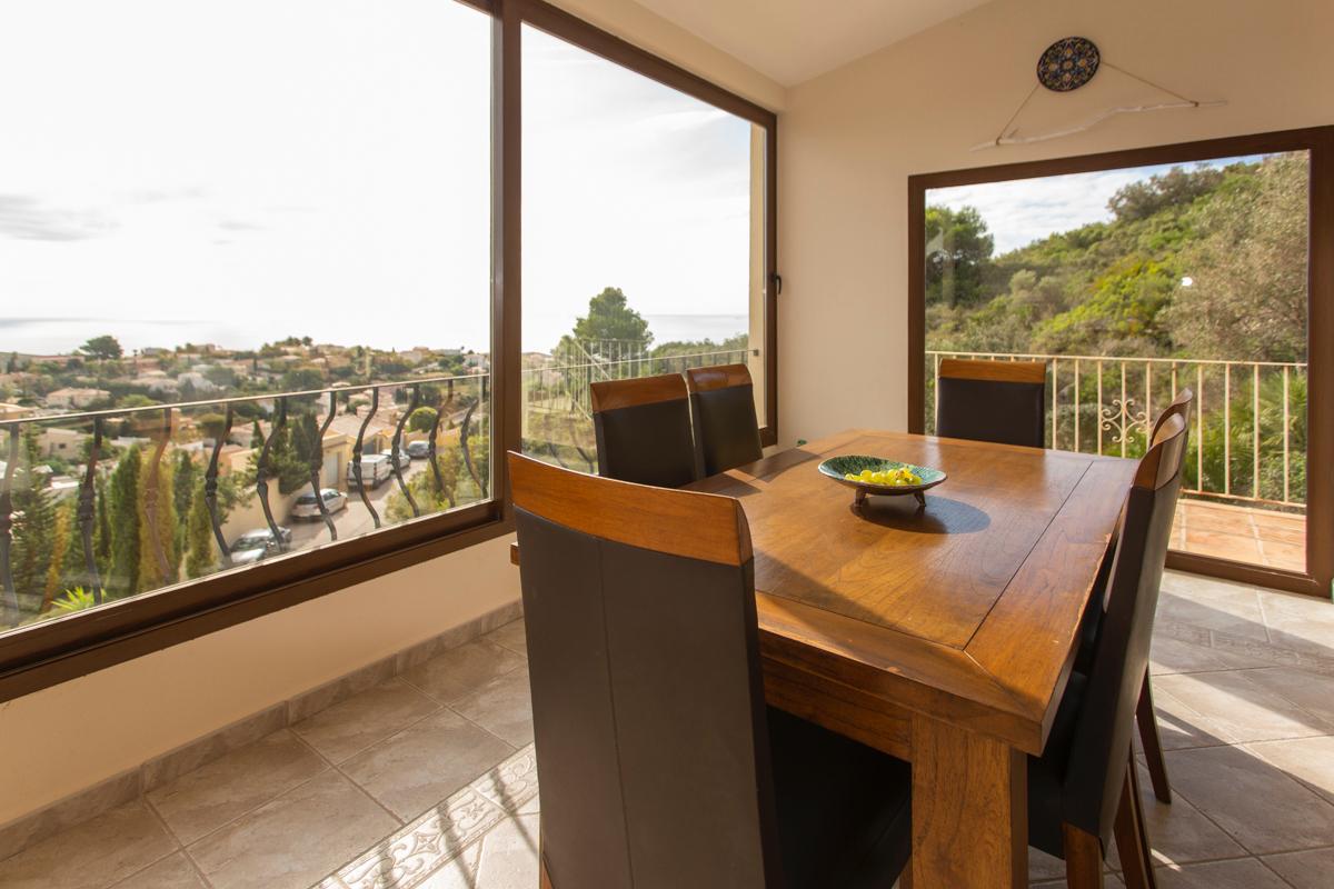 Espectacular Chalet con vistas al mar  en Cumbre del Sol