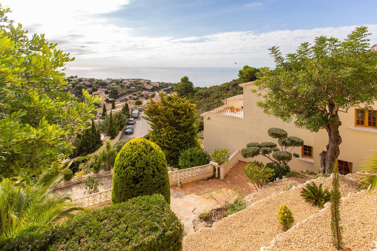 Espectacular Chalet con vistas al mar  en Cumbre del Sol