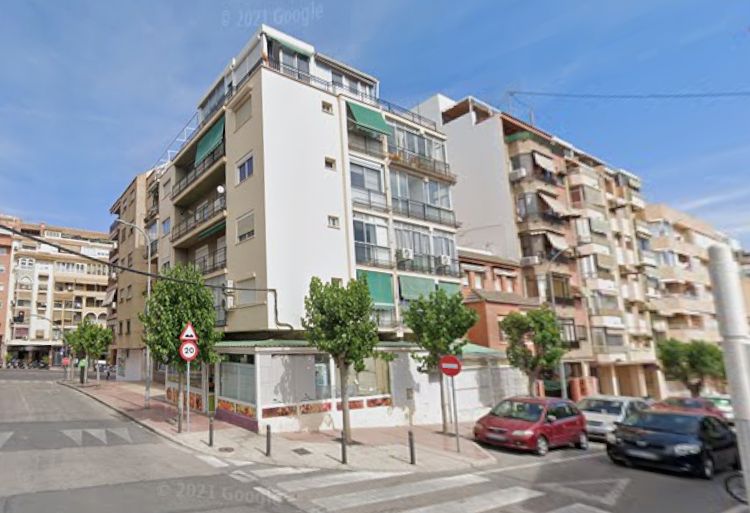 Local comercial zona Beniardá Benidorm