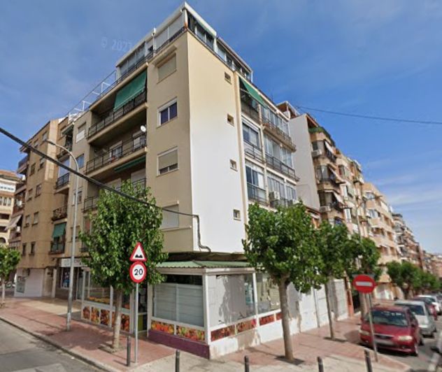 Local comercial zona Beniardá Benidorm