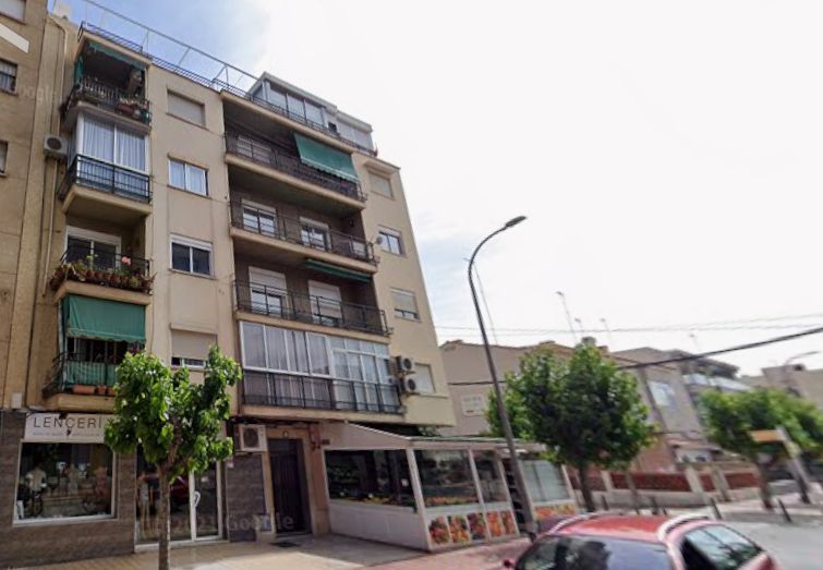 Local comercial zona Beniardá Benidorm