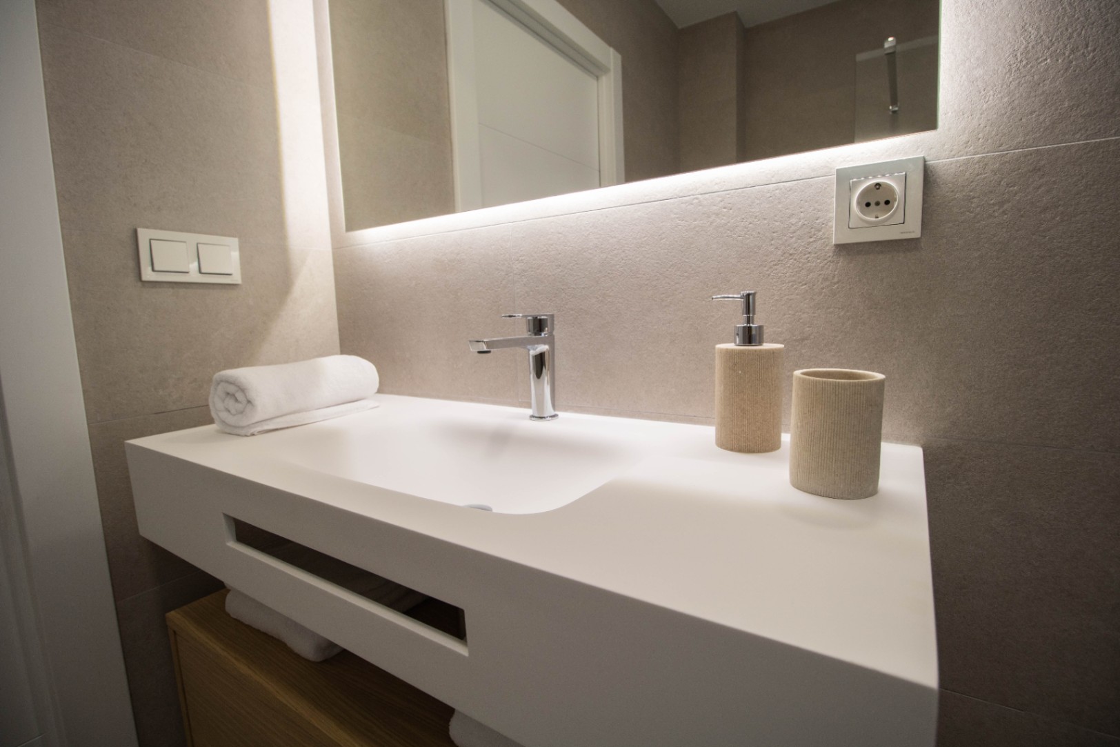 Spectacular brand new villas in a natural setting close to everything!!!