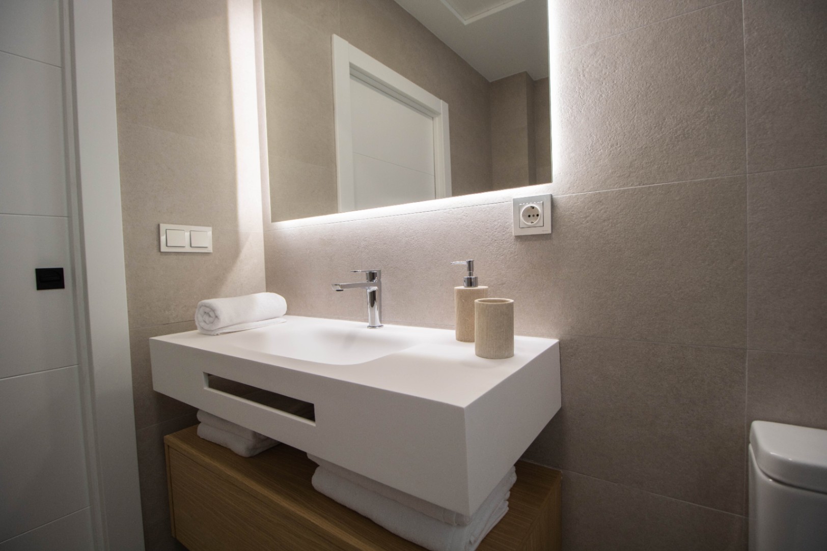 Spectacular brand new villas in a natural setting close to everything!!!