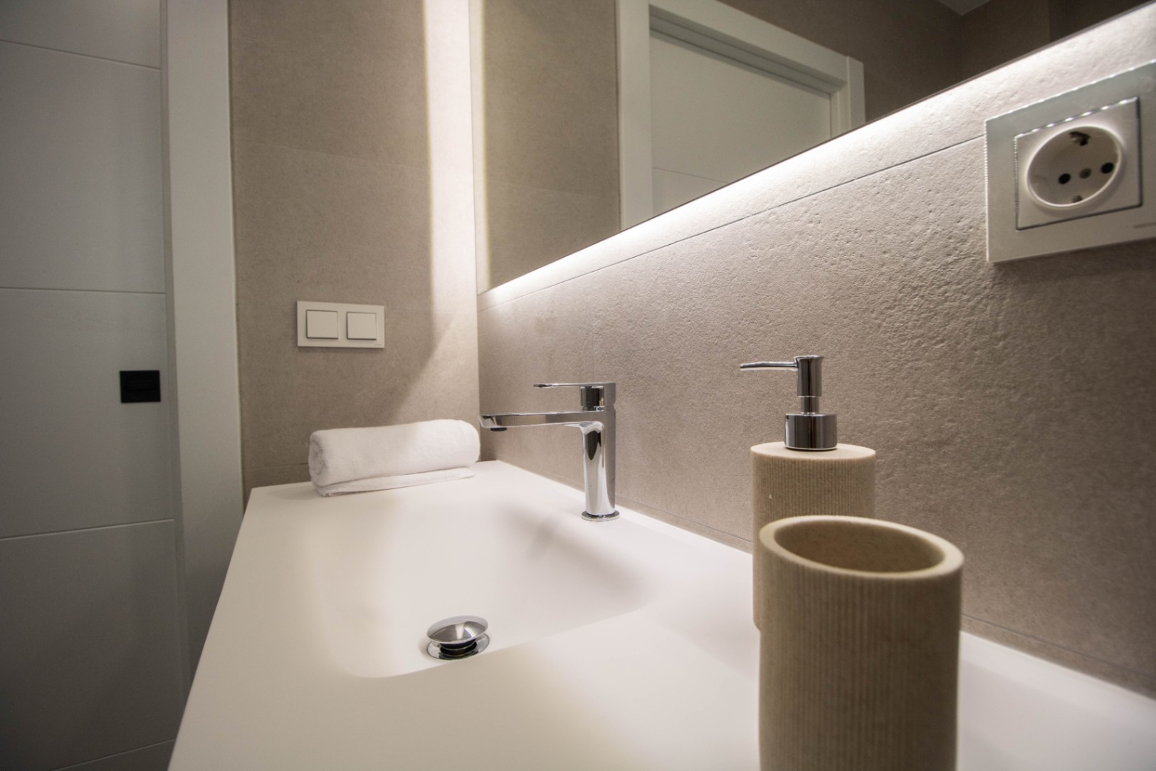 Spectacular brand new villas in a natural setting close to everything!!!